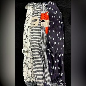 4 Pack Footed Onesies 6-9m